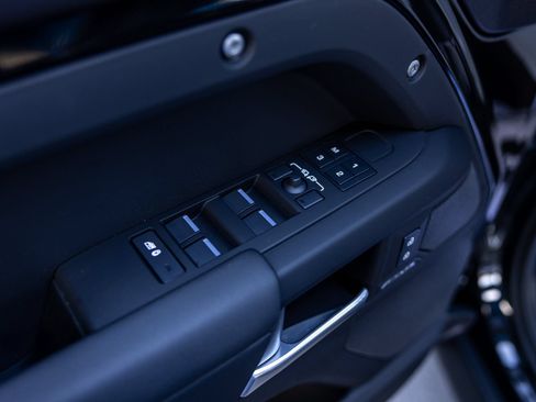 Used 2025 Land Rover Defender 110 S AWD/4WD image 39