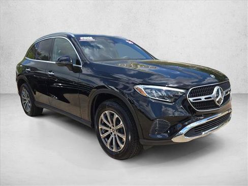 Certified 2026 Mercedes-Benz GLC 300 image 3