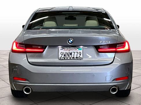 Used 2026 BMW 330i Sedan w/ Premium Package RWD image 7