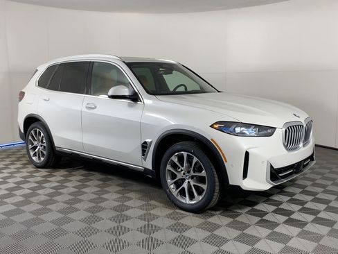 New 2026 BMW X5 xDrive40i w/ Climate Comfort Package image 6