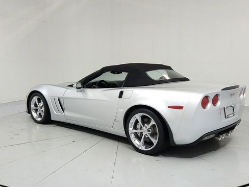 Used 2010 Chevrolet Corvette Grand Sport w/ Preferred Equipment Group RWD image 3