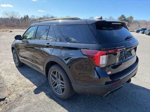 Used 2026 Ford Explorer ST-Line w/ ST-Line Street Pack AWD/4WD image 5