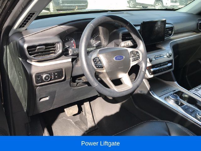 Used 2023 Ford Explorer XLT AWD/4WD image 5