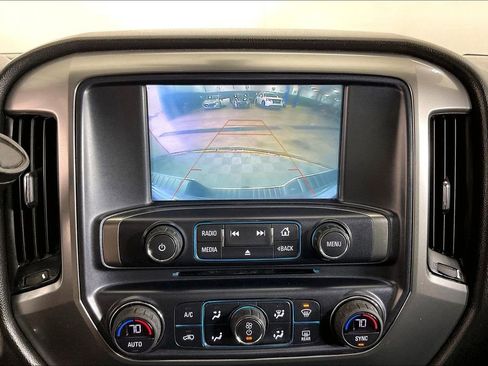 Used 2018 Chevrolet Silverado 1500 LT w/ All Star Edition image 29