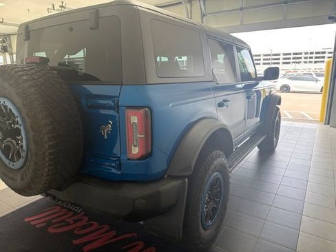 Used 2021 Ford Bronco Outer Banks w/ Sasquatch Package AWD/4WD image 6