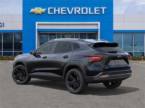 New 2026 Chevrolet Trax ACTIV image 3