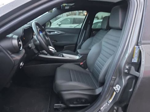 Used 2024 Alfa Romeo Tonale Ti w/ Active Assist Package image 6