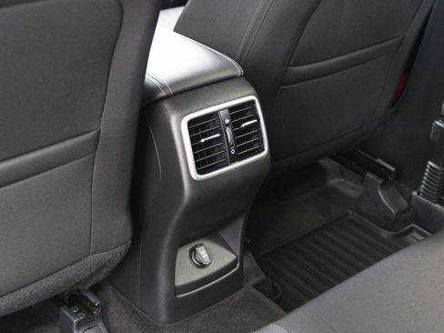 Used 2022 Kia Sportage LX image 19