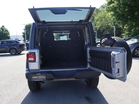 Used 2021 Jeep Wrangler Unlimited Sport AWD/4WD image 14