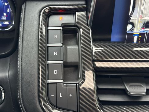 Used 2022 Chevrolet Tahoe LT w/ LT Signature Package image 20