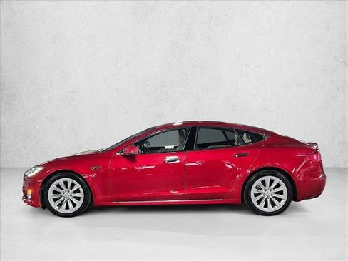 Used 2016 Tesla Model S 70 image 9