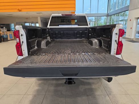 Used 2025 Chevrolet Silverado 2500 LT w/ Convenience Package AWD/4WD image 29