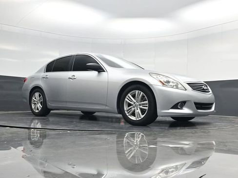 Used 2012 INFINITI G37 Journey w/ Premium Pkg image 47