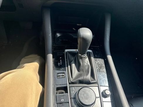 Used 2024 MAZDA MAZDA3 s FWD image 18
