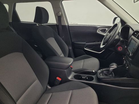 Used 2020 Kia Soul LX FWD image 21