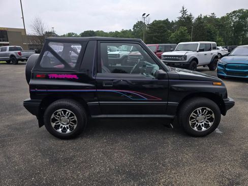Used 1993 Geo Tracker 4WD 2-Door image 6