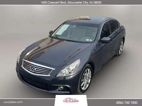 Used 2013 INFINITI G37 x Sedan w/ Premium Pkg image 2