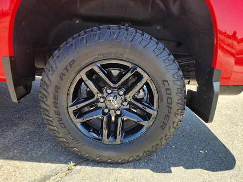 Used 2024 Chevrolet Silverado 1500 LT Trail Boss AWD/4WD image 10