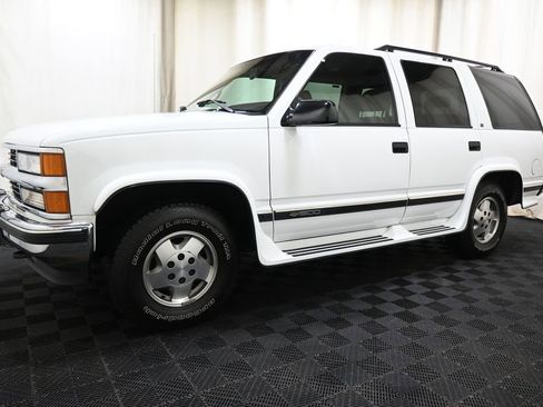 Used 1995 Chevrolet Tahoe 4WD image 5