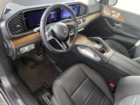 Used 2025 Mercedes-Benz GLE 350 4MATIC image 10