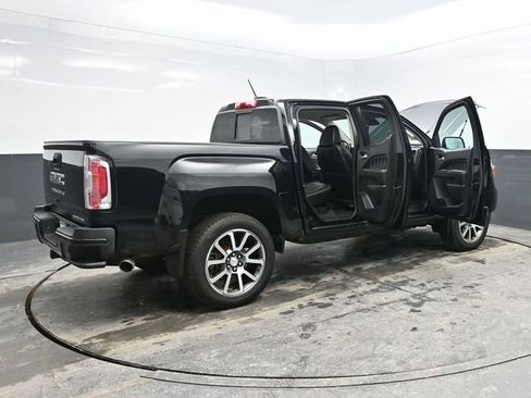 Used 2021 GMC Canyon Denali image 38