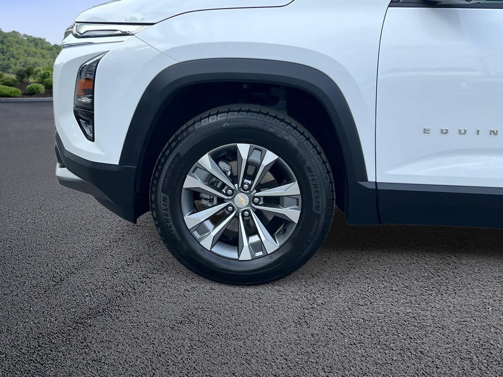 Certified 2026 Chevrolet Equinox LT w/ Convenience Package II AWD/4WD image 11