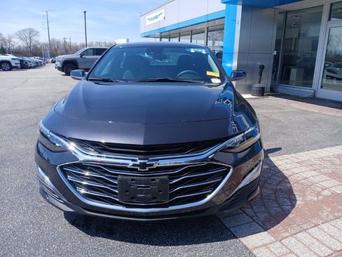 Used 2022 Chevrolet Malibu LS image 3