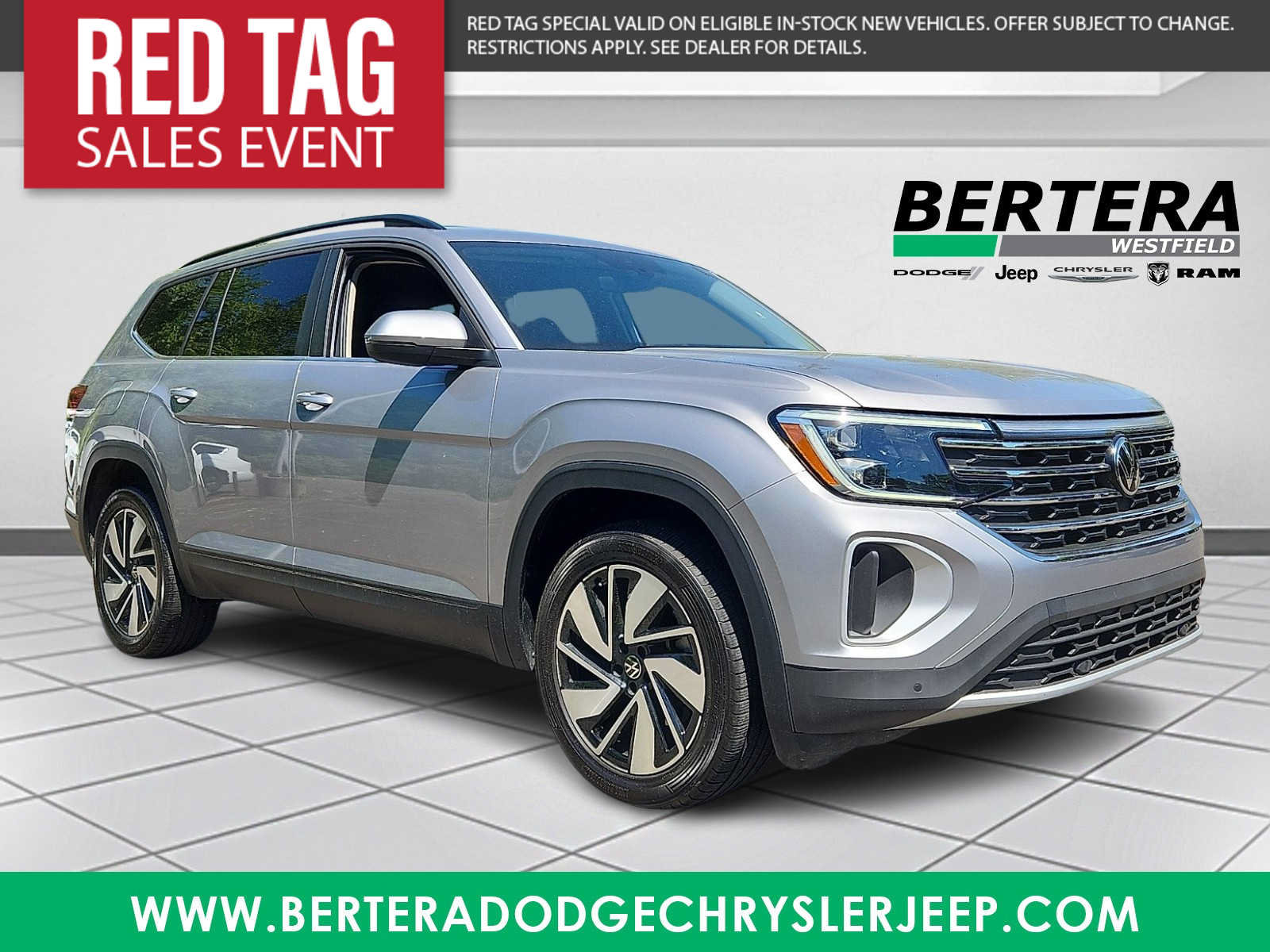 Used 2025 Volkswagen Atlas SE AWD/4WD image 1