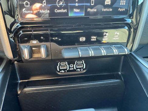 Used 2024 RAM 2500 Big Horn w/ Level 2 Equipment Group image 10