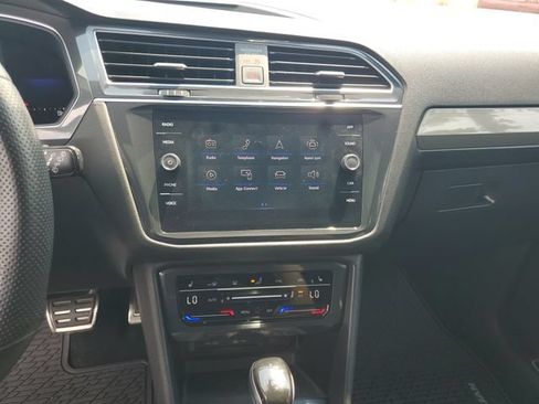 Used 2022 Volkswagen Tiguan SE R-Line FWD image 25