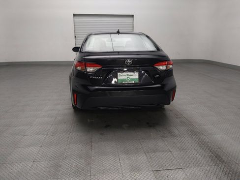 Used 2020 Toyota Corolla LE FWD image 6