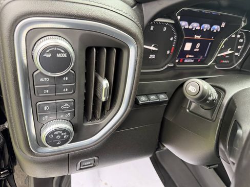 Used 2020 GMC Sierra 3500 Denali w/ Denali Ultimate Package AWD/4WD image 25