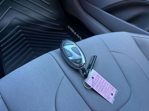 Used 2025 Hyundai Elantra Sport FWD image 17