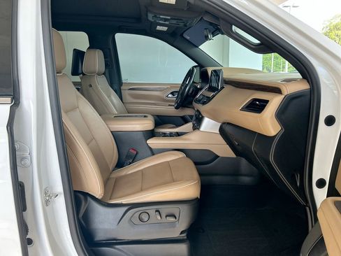 Used 2021 Chevrolet Suburban Premier RWD image 36