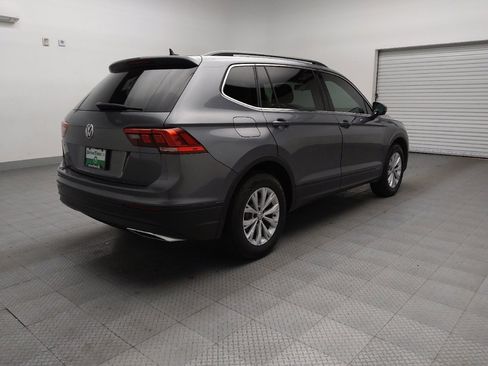 Used 2019 Volkswagen Tiguan SEL R-Line image 9