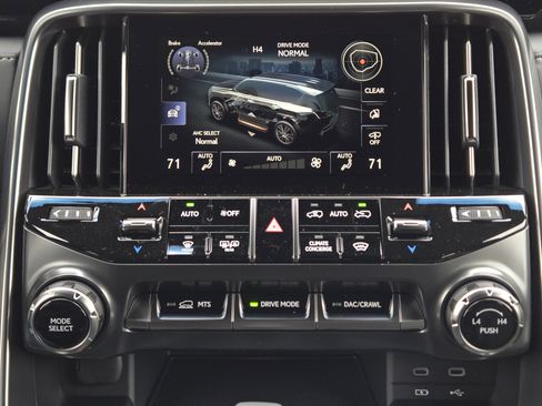 New 2025 Lexus LX 700h Luxury w/ Appearance Package image 14