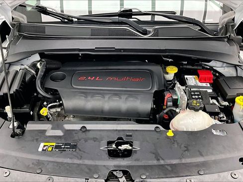 Used 2022 Jeep Compass Limited AWD/4WD image 10