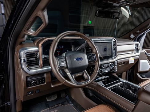 Used 2025 Ford F350 King Ranch w/ Chrome Package image 17