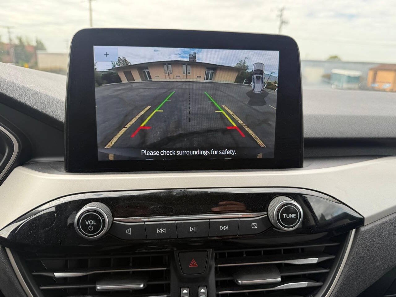 Used 2022 Ford Escape SE FWD image 12