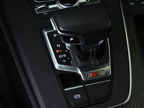 Used 2020 Audi SQ5 Prestige w/ Prestige Package image 21