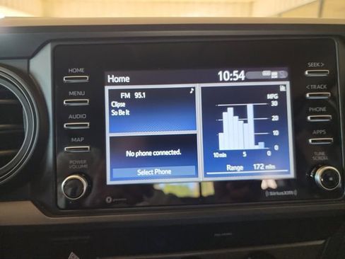 Used 2022 Toyota Tacoma 2WD Access Cab image 19