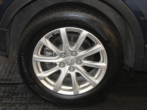 Used 2019 Cadillac XT4 Luxury w/ Cold Weather Package AWD/4WD image 26