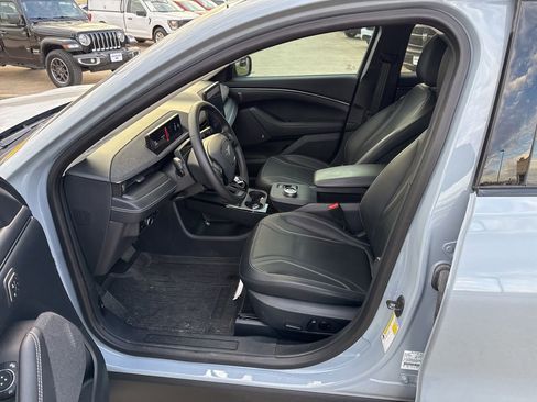 Used 2024 Ford Mustang Mach-E Premium image 19