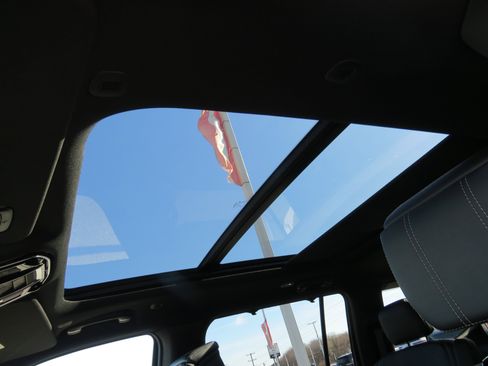 New 2026 Jeep Grand Wagoneer Summit image 20