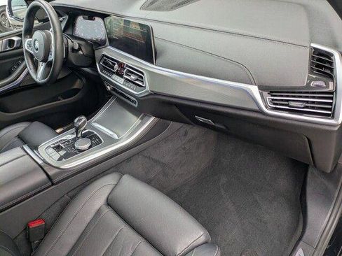 Used 2021 BMW X5 M50i AWD/4WD image 33