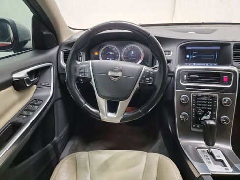 Used 2012 Volvo S60 T5 image 16