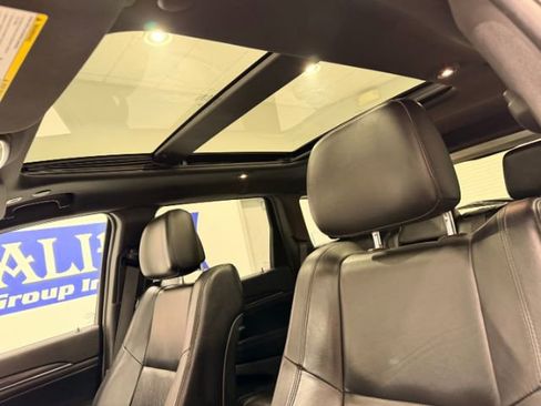 Used 2019 Jeep Grand Cherokee Limited w/ Luxury Group II image 49