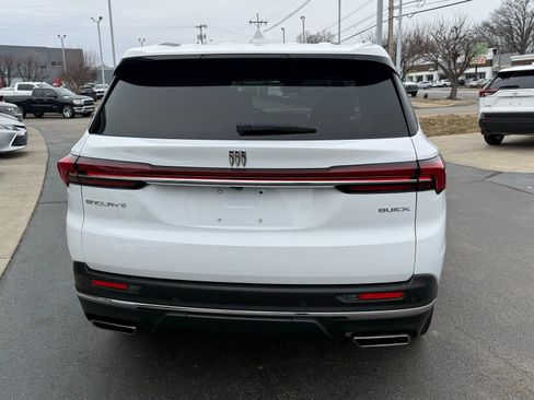 Used 2025 Buick Enclave Preferred image 5
