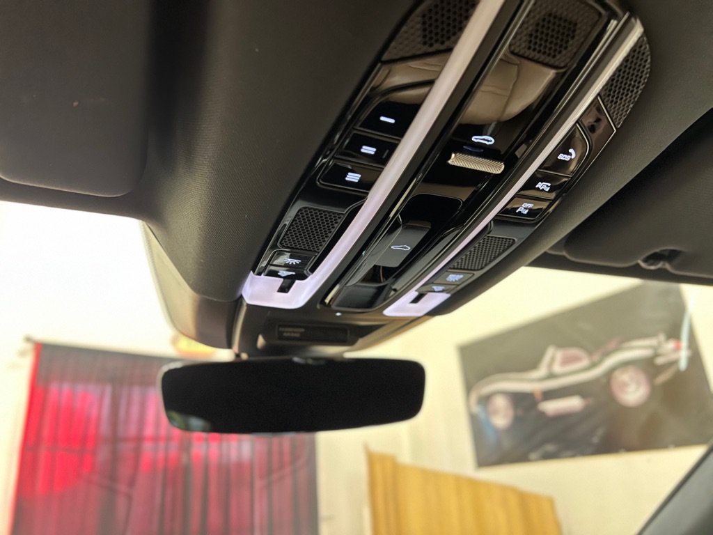 Used 2019 Porsche Cayenne S AWD/4WD image 39