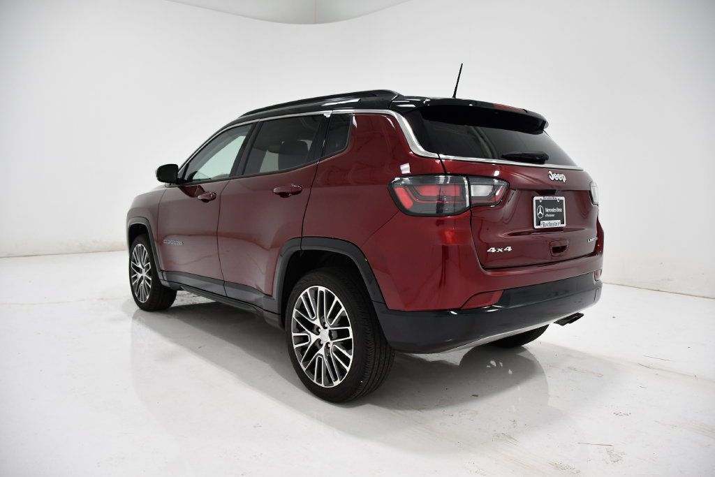 Used 2022 Jeep Compass Limited w/ Elite Group AWD/4WD image 3